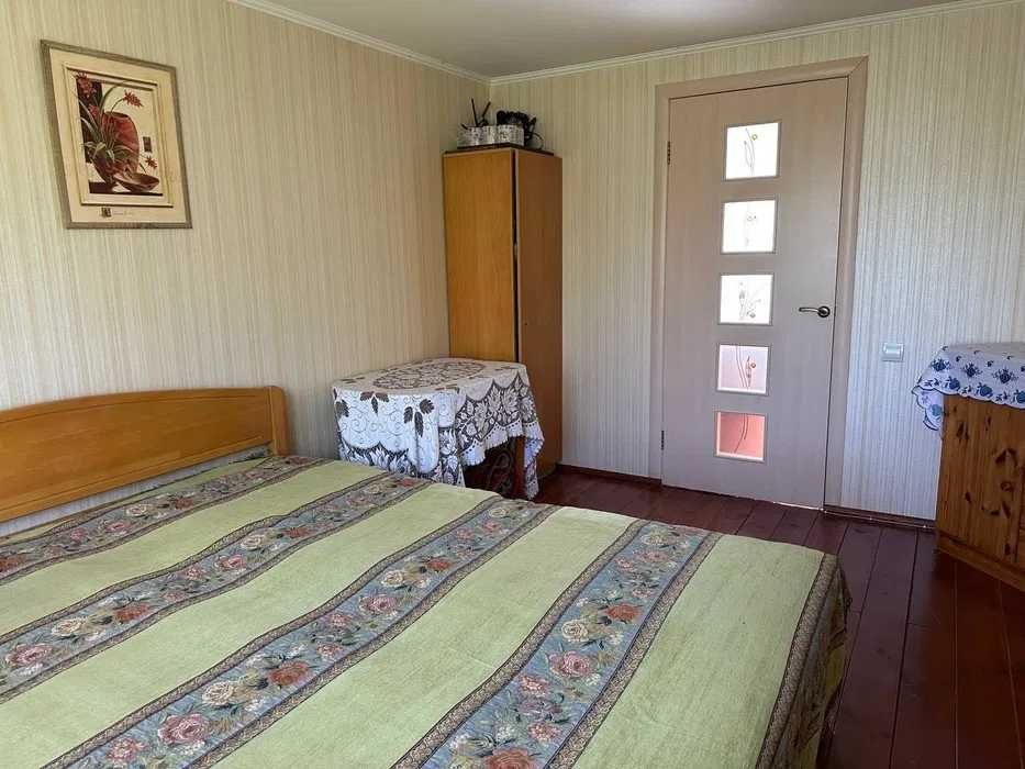 Продам дачу с.Новосілки.Підсобні приміщення,криниця,камін