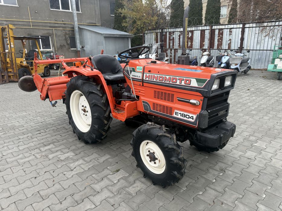 Японський трактор Hinomoto E1804