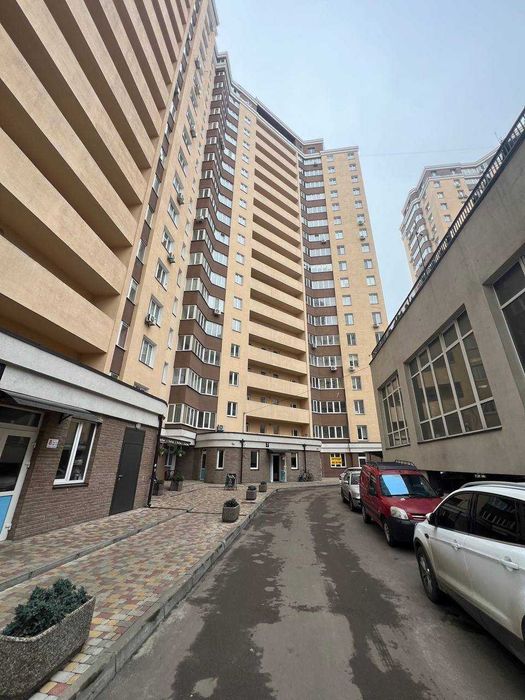 Простора двокімнатна  квартира 70 м.кв. ЖК "Авіа Квартал"