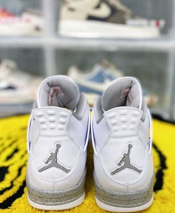 Jordan Air Jordan 4 Retro White Thunder.40