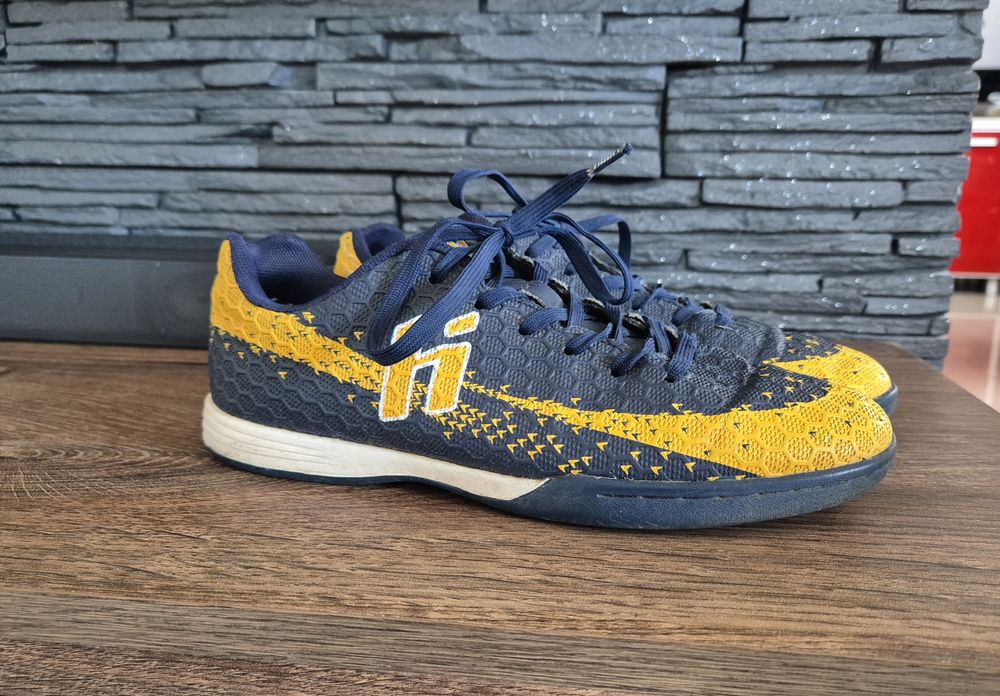 Buty halówki Huari r.38