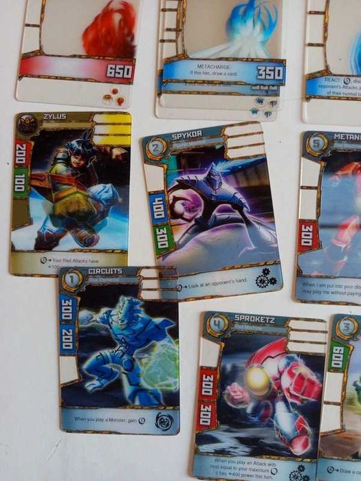 Cartas Holográficas Redakai