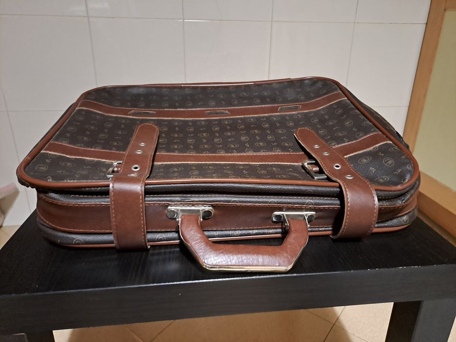 Mala vintage em pele