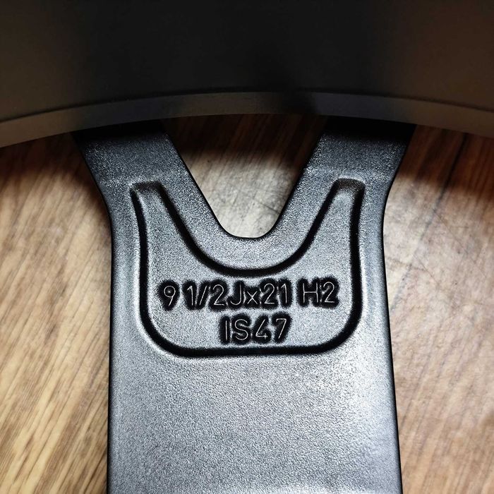 R21 8.5j 9.5j оригінал BMW 5 i5 G60 G61 стиль 943M диски бмв