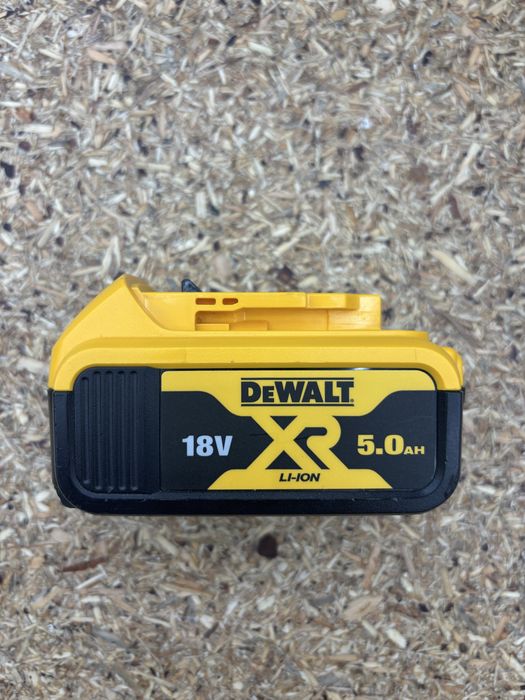 DeWalt zestaw XR/FlexVolt: zagłębiarka DCS520T2, frezarka DCW604NT, DCF850, DCD791, 3 aku, 2 TSTAK, szyna 1,5 m, DWS5031