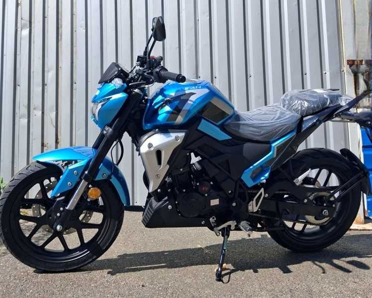 Мотоцикл Lifan SR220