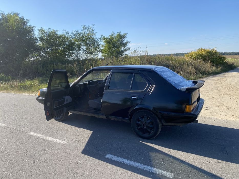 Вольво 340 2.0 бензин (задній привід)