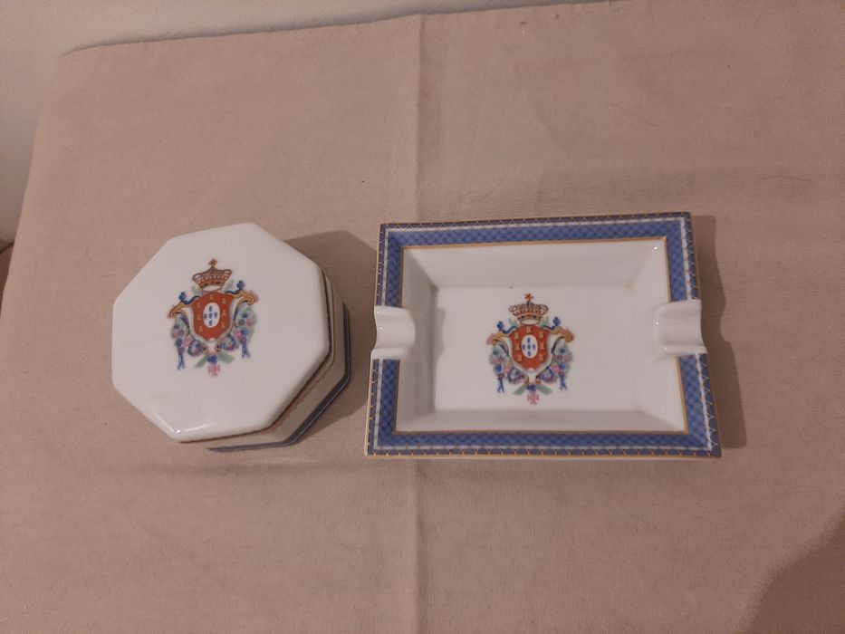 caixas antigas guarda jóias e guarda comprimidos Coimbra Aveiro faianç