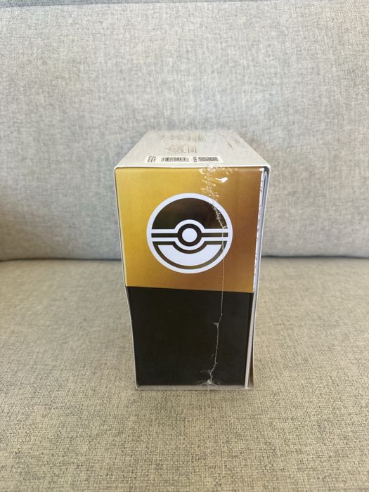Pokémon 30th celebration elite trainer box inglês