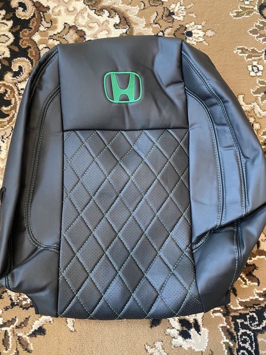 Продам чехли на хонду CR-V