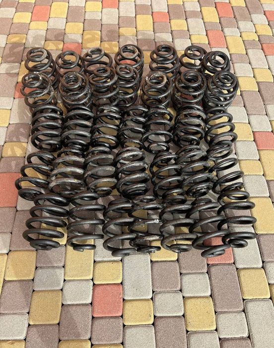 Пружини задні vw t4,t5пасажир,груз,амортизатор vw t4 Транспортер Т4,t5