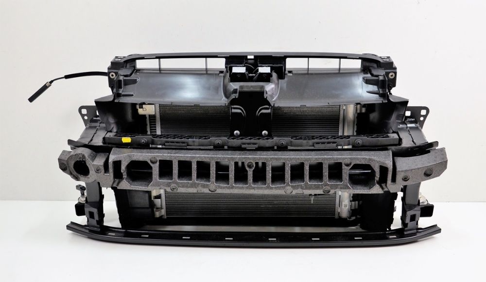 Бампер передний с разборки VW Passat B8 Phaeton Golf Mk7 8 Scirocco