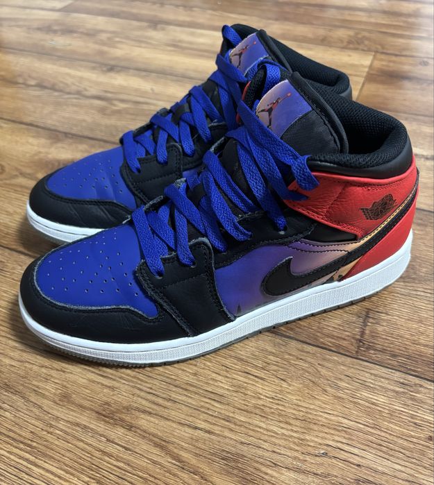 Nike Air Jordan 1 Mid "Skyline" 40 розмір