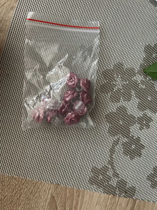Różowe brokatowe spinki spineczki żabki zestaw 10 sztuk