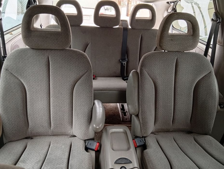 Крайслер вояжер 2.5CRD 2002 року