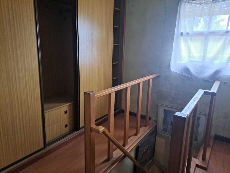 Moradia, armazém e terreno , entre Paço de Sousa e Lagares Penafiel