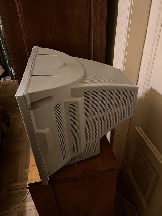 Телевізор Elenberg 2136P