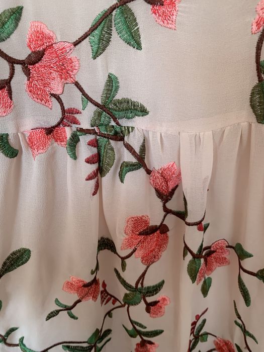 Elegancka sukienka seventy