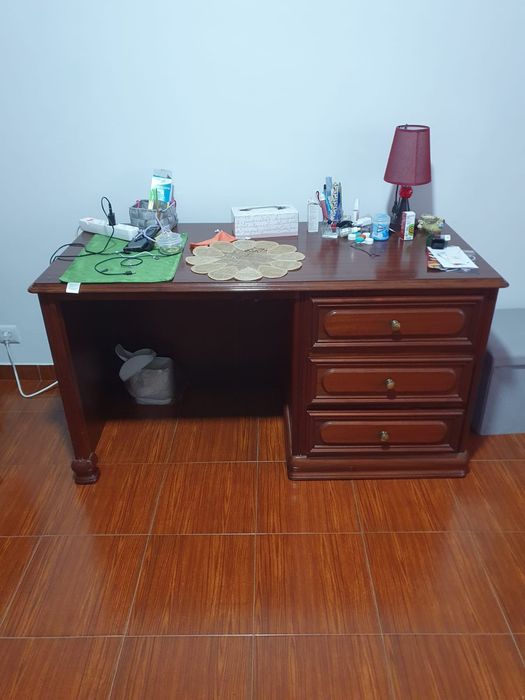 Secretaria super  conservada