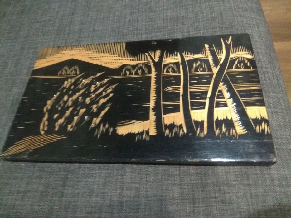 Картина на дубовой основе 1972 року