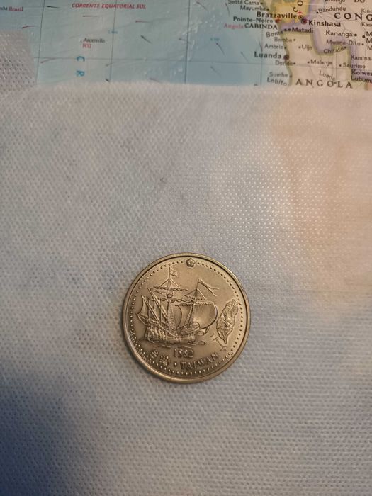 Moeda de 200 Esc. de 1996 - TAIWAN