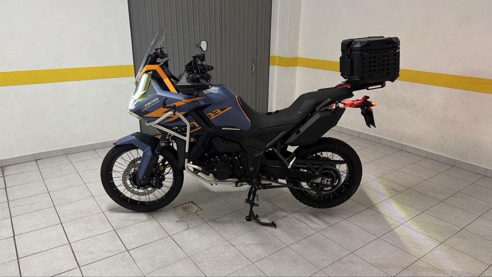 Zontes 703f  2025 2300km imaculada e com varios extras