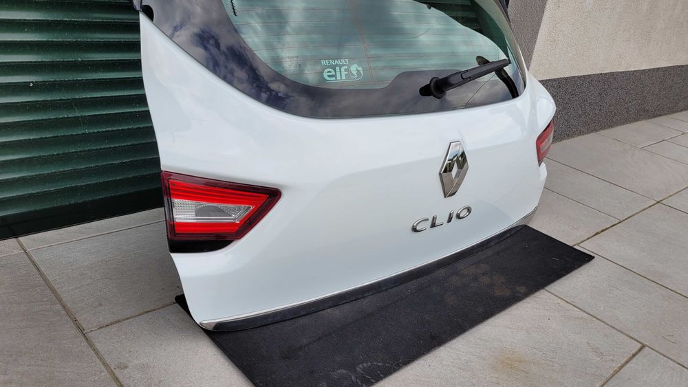 Renault clio IV 4 lift hatchback tylna klapa bagażnika tył OV 369 biała