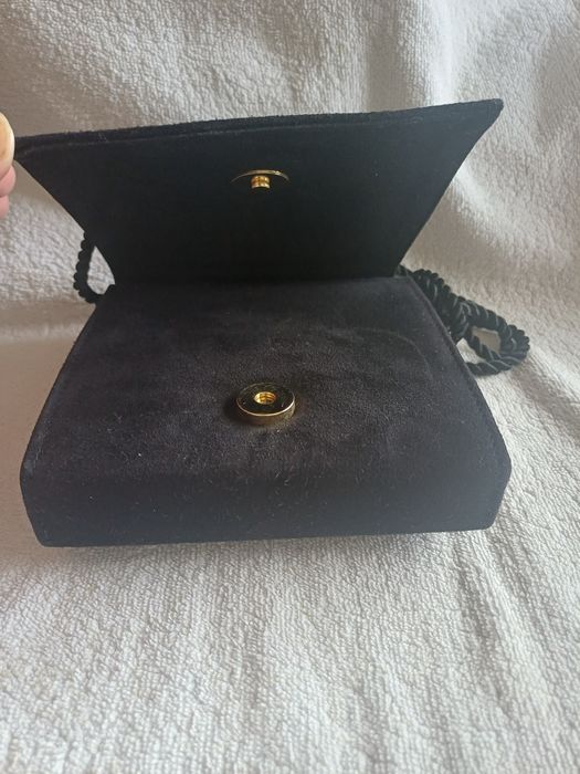 Carteira preta com alsa