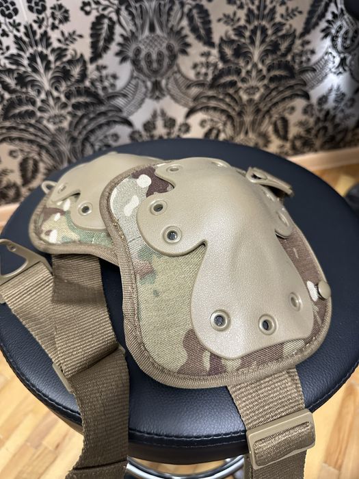 Наколенники тактические британия