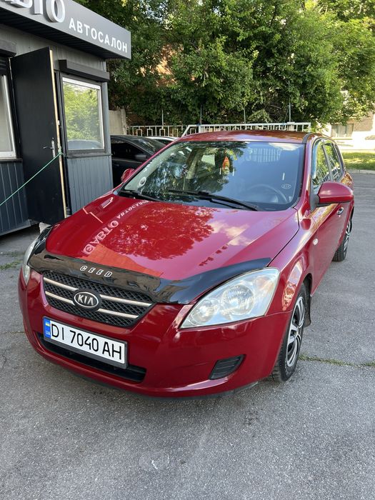 Продам KIA Ceed 2008 1.6 бензин
