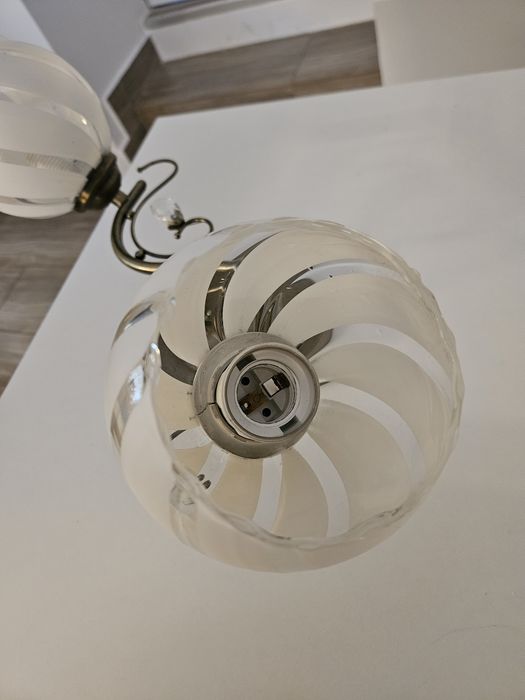 Lampa sufitowa biała