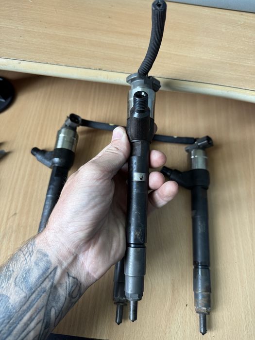 Форсунки форсунка 1.6 CDTi B16DTH LVL astra zafira 55570012 denso