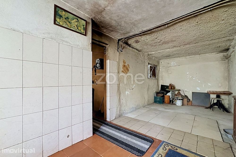 Moradia para Remodelar com Terreno em Tavarede, Figueira da Foz