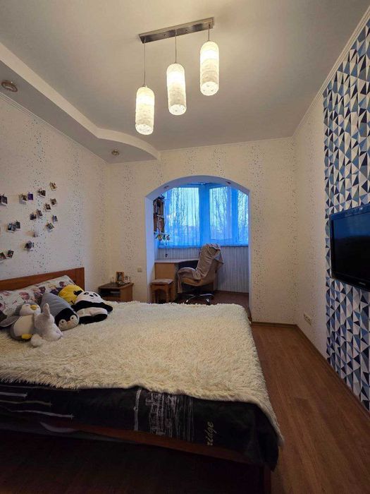 Продам 3 кімнатну кв-ру на вул. Бочарова/Палія