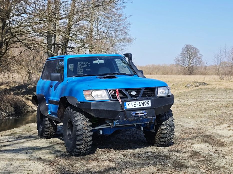 Nissan Patrol Y61 5-os, 3.5T hak, off-road, terenowy, do błota, 38 cali, 4' Iron Man