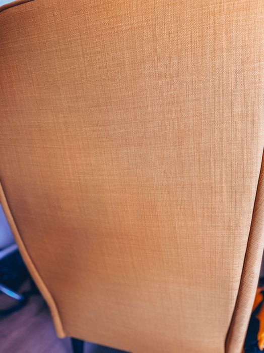 Fotel Ikea musztardowy uszak