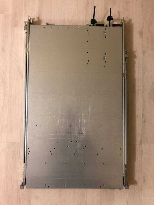 Сервер 1U Cisco UCS C220 M4S 2x XeonE5-2683V4,128gbRAM,Ssd2Tx2,HDD2Tx2