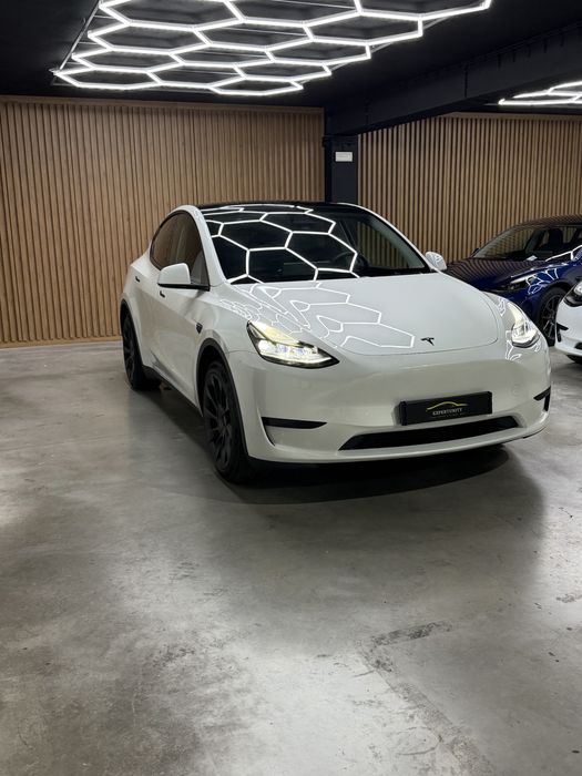 Tesla Model Y SR