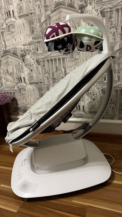 Крісло-гойдалка MamaRoo 4moms 5.0