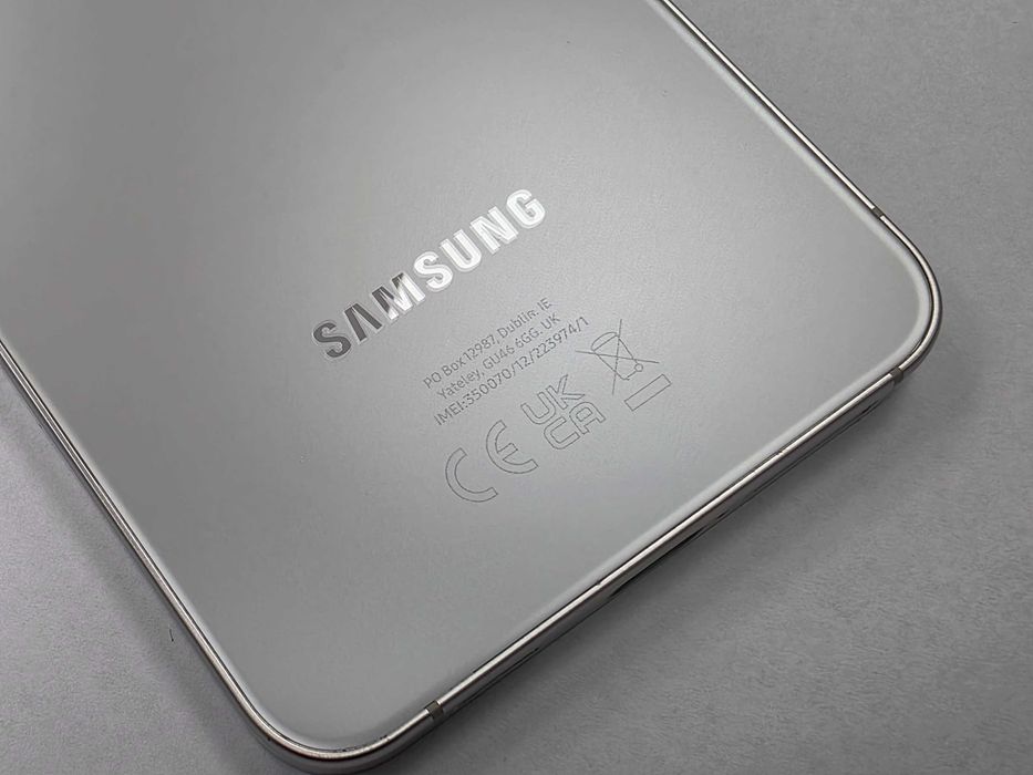 Samsung Galaxy S24 Dual SIM/ 8GB/ 256GB/ Marble Gray/ BAT 98%/ Grade B+ do A-/ + ładowarka/ GW 12 MSC