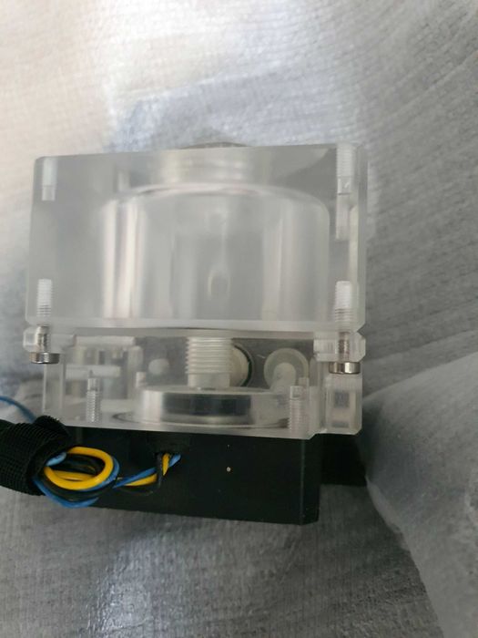 Pompa wodna Laing DDC-1T 12V + Rezerwuar Alphacool DDC-1T pompka ddc 1 t chłodzenie wodne water cooling