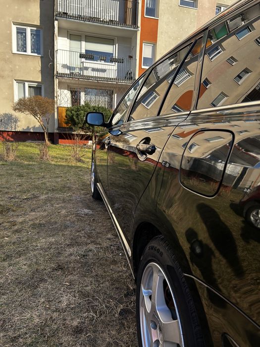 TOYOTA Avensis kombi