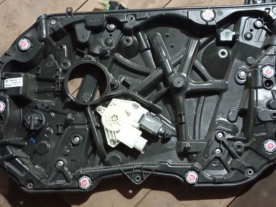 Щиты  дверей BMV  правая сторона