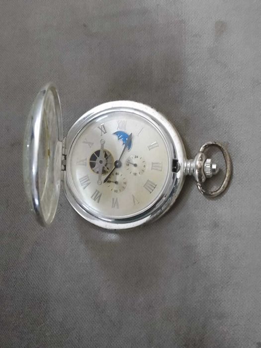 Bonita coleção de 6 relógios de bolso