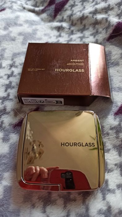 Bronzer Hourglass