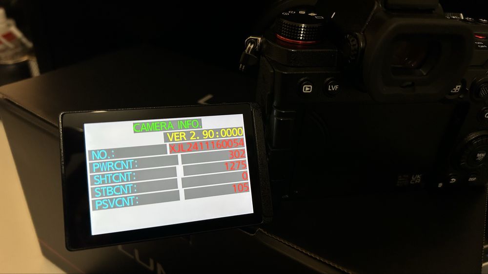 Panasonic Lumix S5D + Lente 18-40mm | Full Frame (Nova)