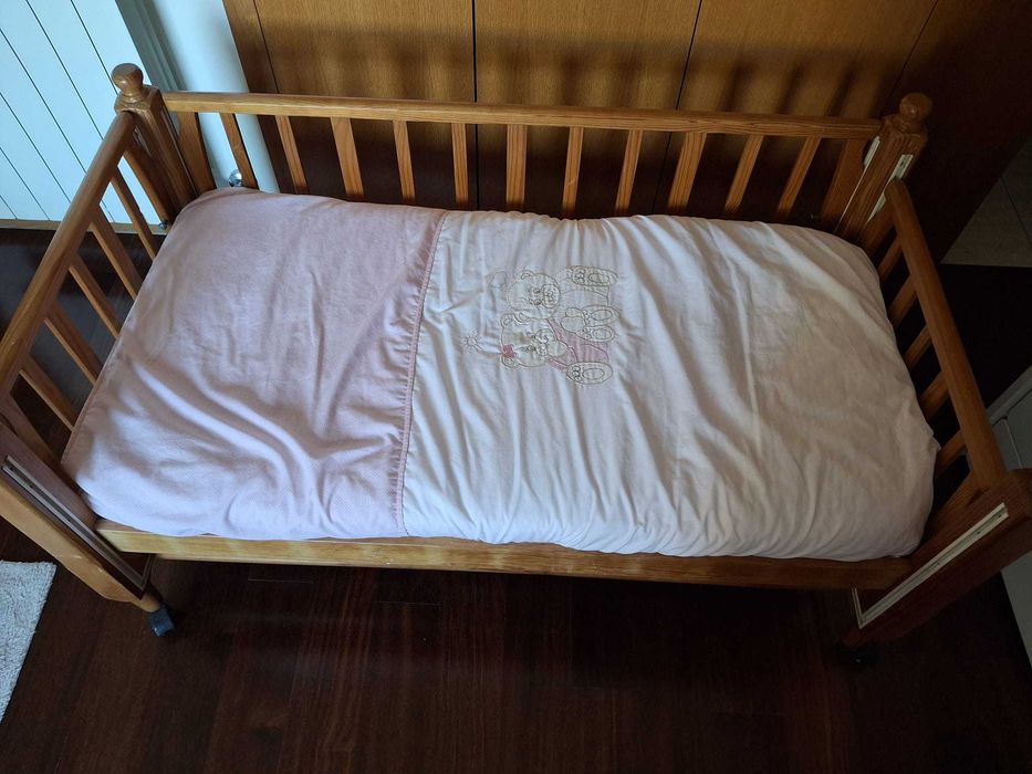 Cama de grades para crianca