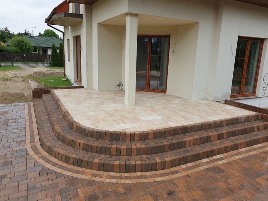 Układanie kostki brukowej schody taras chodnik droga koparka kostka