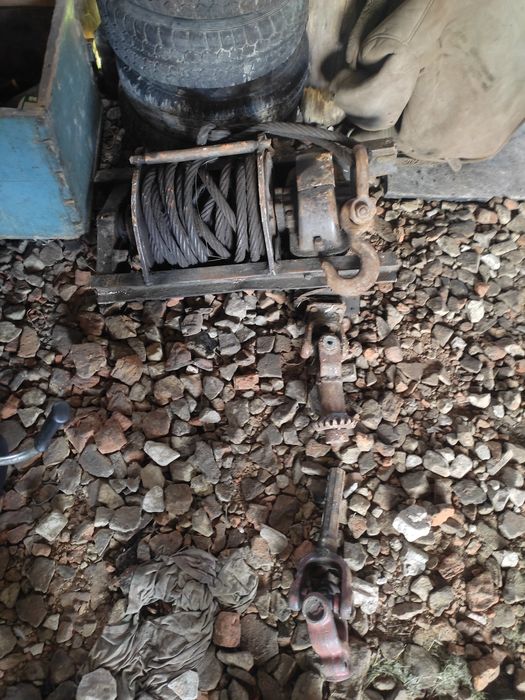 Продам лебідку зіл 131