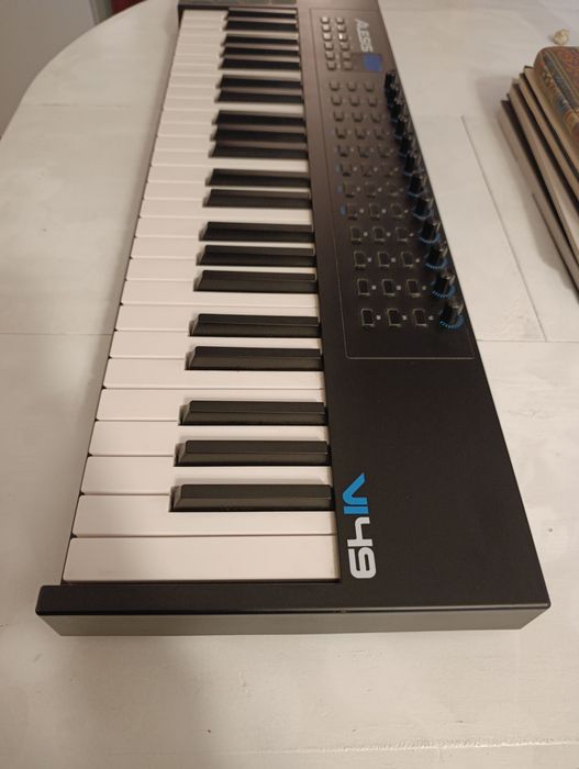 teclado midi VI49